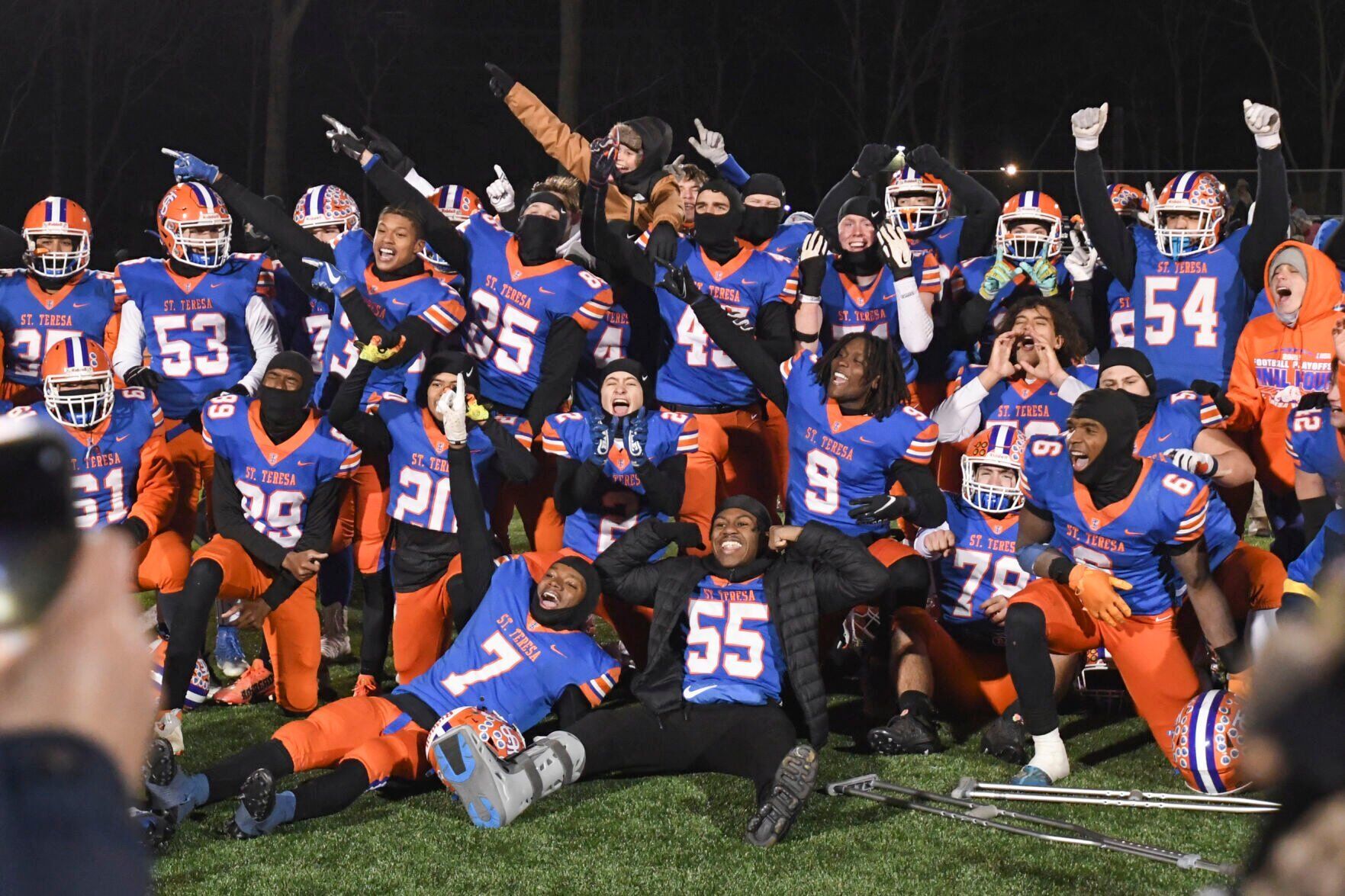 112022-dec-spt-st-teresa-football-gallery_08.JPG